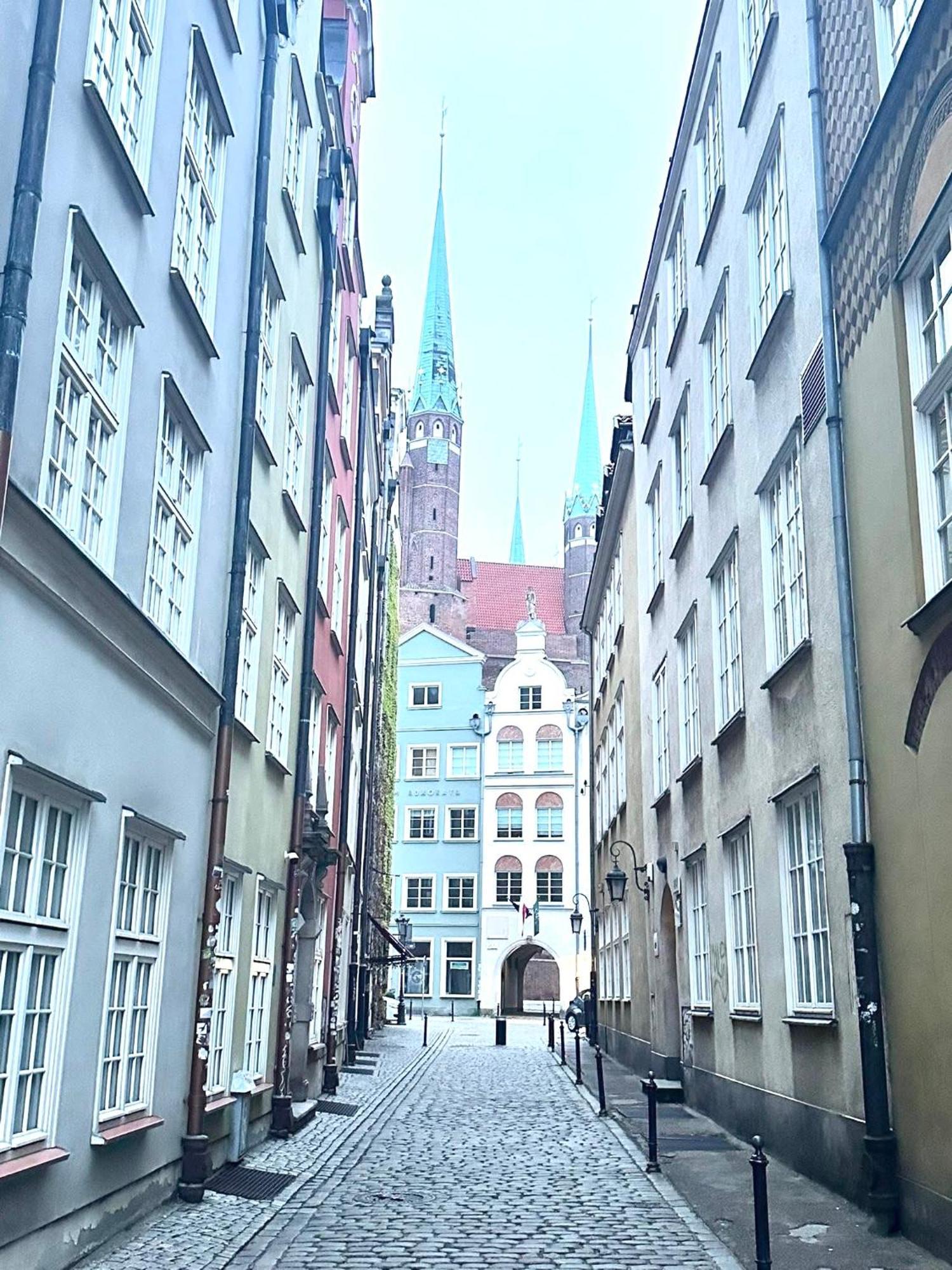 Apartment Kameralny 12 *
